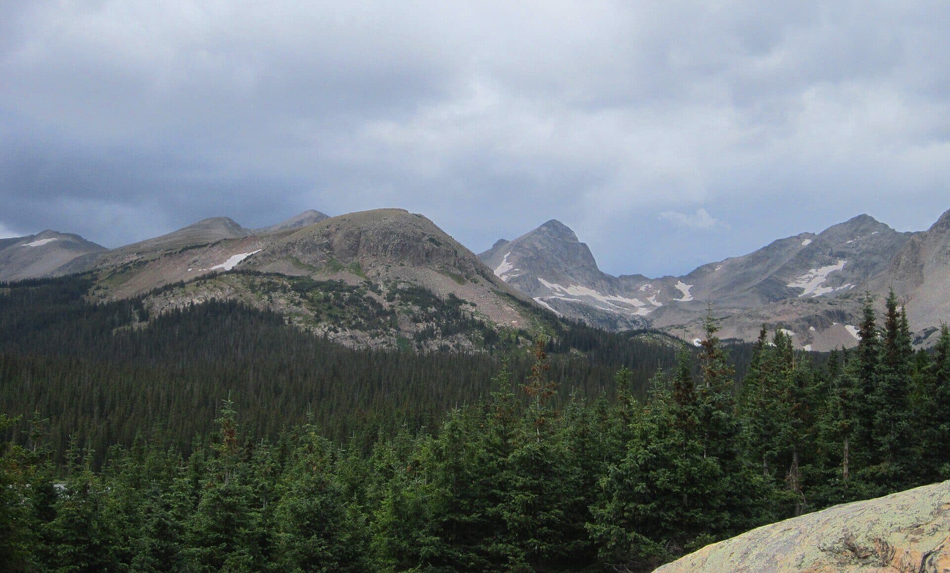 Indian Peaks Wilderness 2026: Hiking Guide & Permits