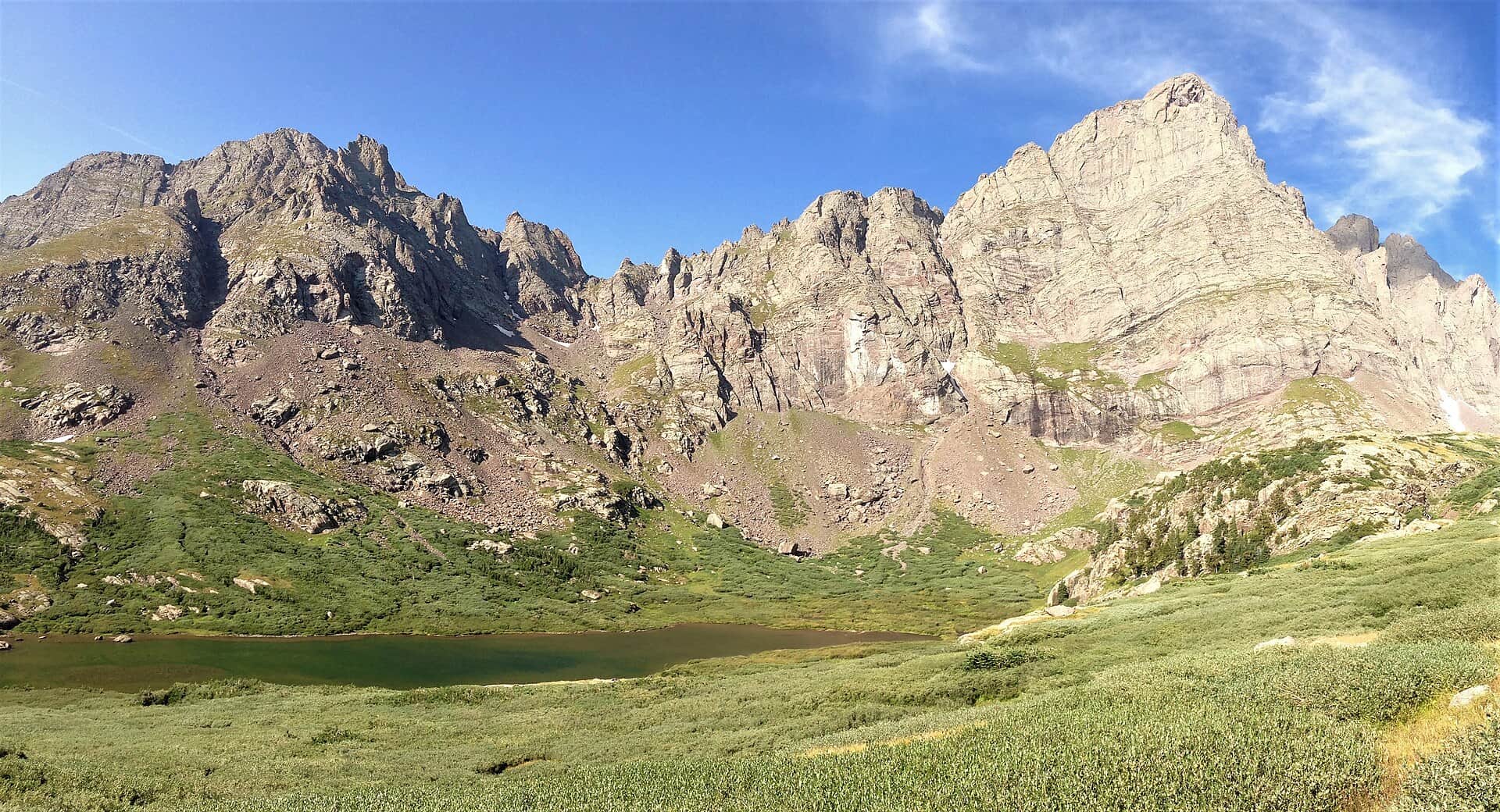 Crestone, Colorado: A Hiker's Guide to the State's Wildest Mountain Town (2026)